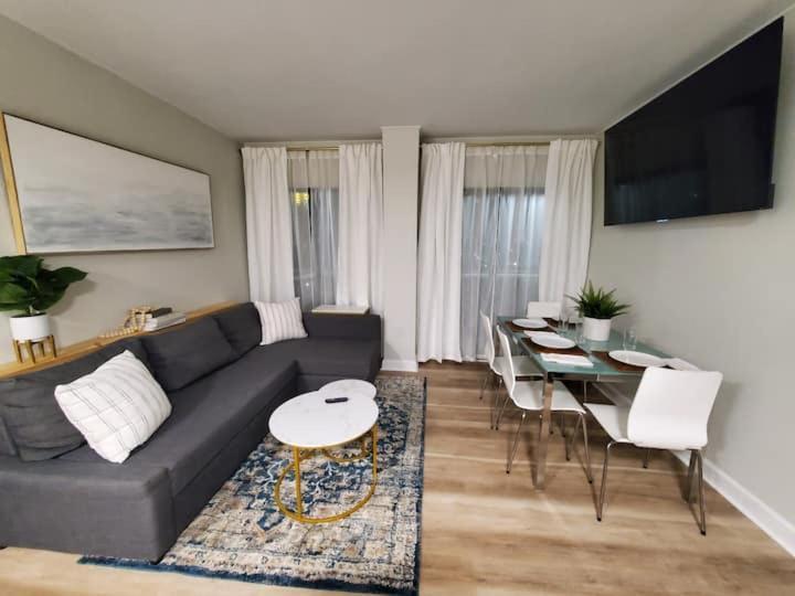 Remodeled 2Bd/2Ba Condo Mins From Universal Studio Orlando Exterior foto